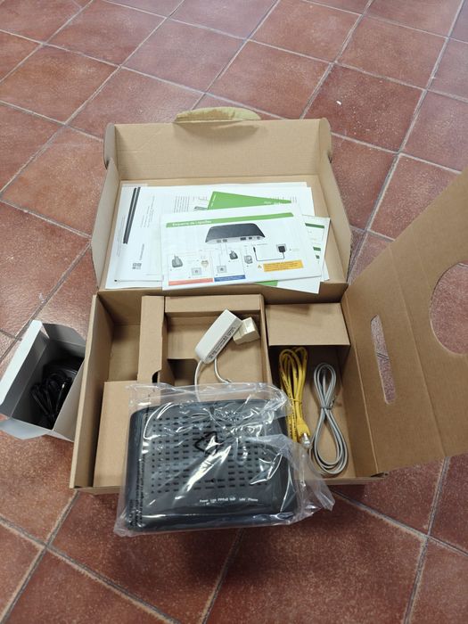 Kit modem/router SAPO ADSL novo na caixa