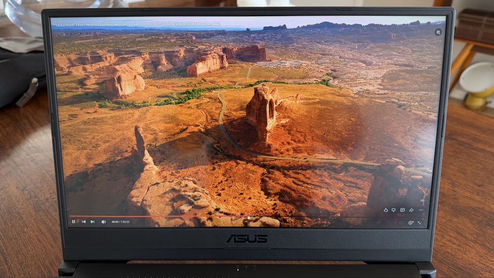 ASUS TUF 15” Ultra Slim gaming - i7 / 40gb ram / rtx 3050Ti / 1.5TB ssd