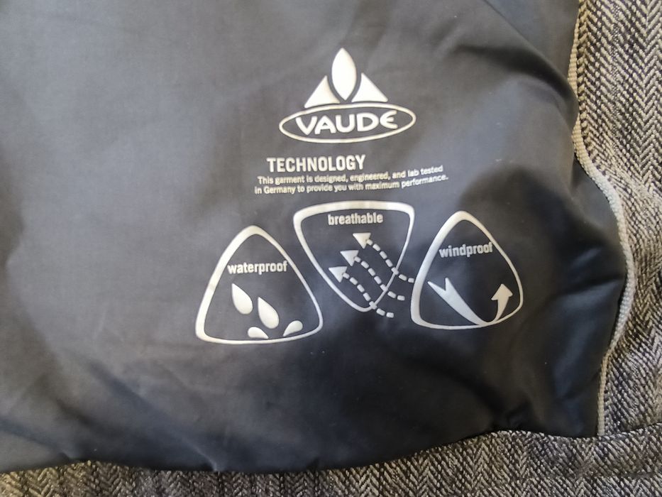 Продам курточку Vaude( GoreTex)