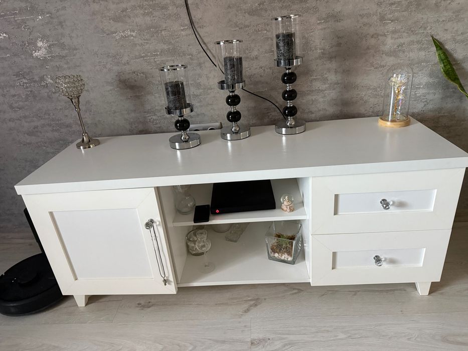 Szafka pod telewizor