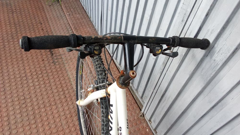 BICICLETA Adulto Pronta Andar18 Vel. Com 3 Fotos.