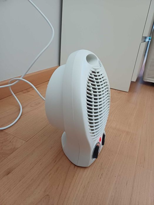 Aquecedor KUNFT 2000 W