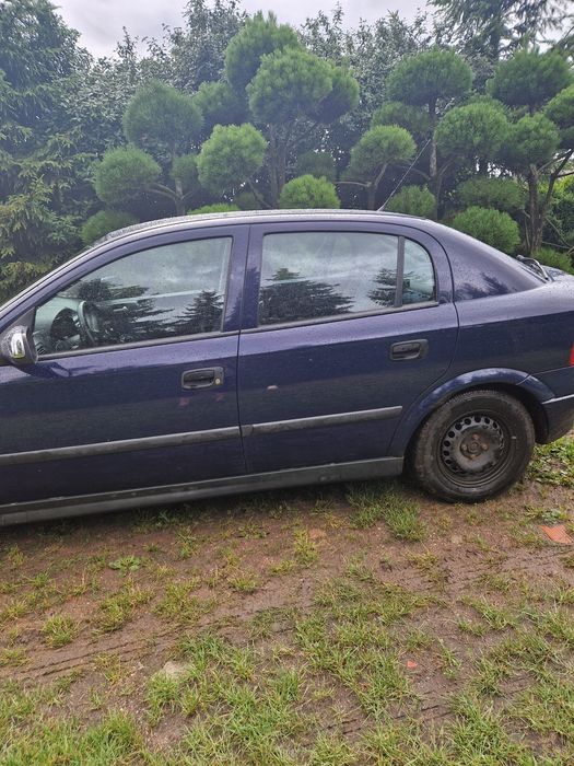 Sprzadam Opel Astra 2