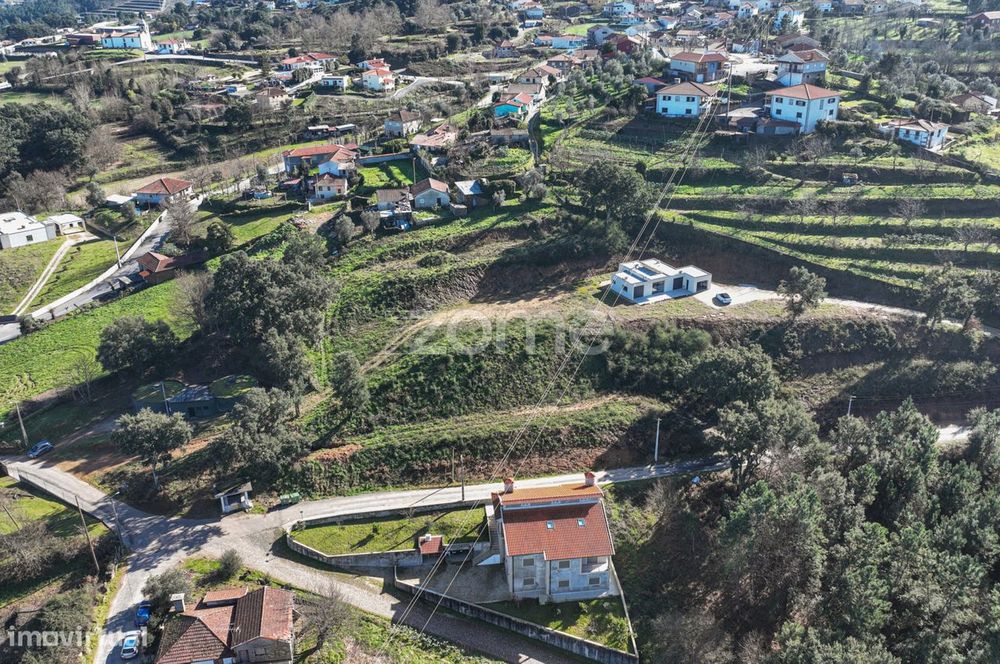 Terreno Urbano — Arco De Baúlhe E Vila Nune, Braga