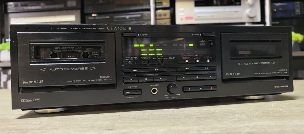 Касетний програвач Pioneer CT-W401