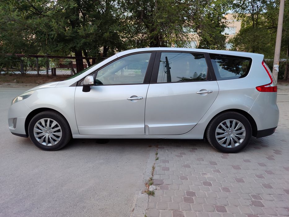 Renault Grand Scenic 2011 VIN VF1JZ1UB646601930 фото оголошення 3 з 18