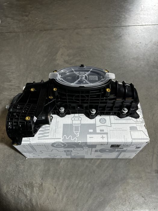 Колектор впускний ОМ651 2.2 Sprinter W906 W907 спрінтер W447 W205 W213