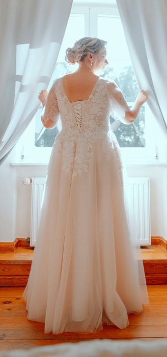 Suknia ślubna morelowa beżowa 44-46-48