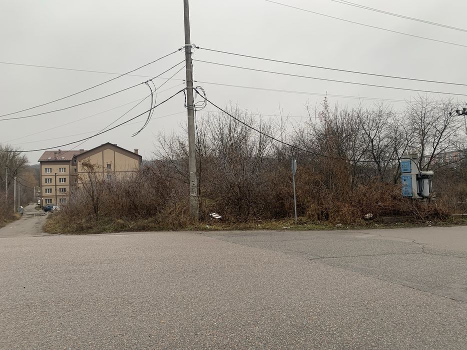 Продаж земельних ділянок