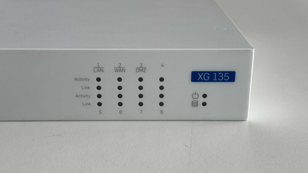 Firewall Sophos XG 135