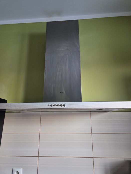 Zestaw mebli kuchennych z sprzętem