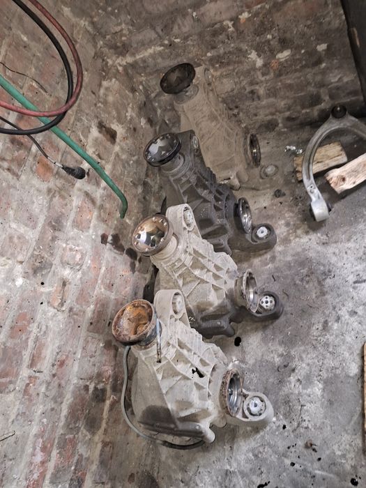 Міст передній WV Touareg 5.0v10 тоуарег,редуктор перед