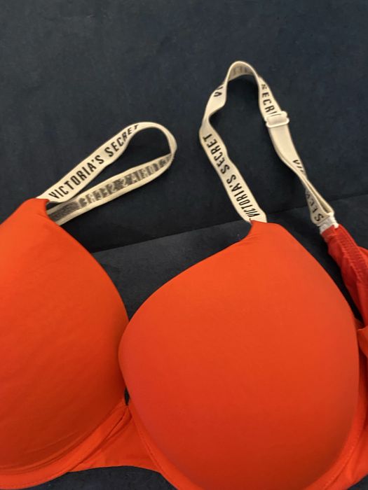 Biustonosz top secret 80 D