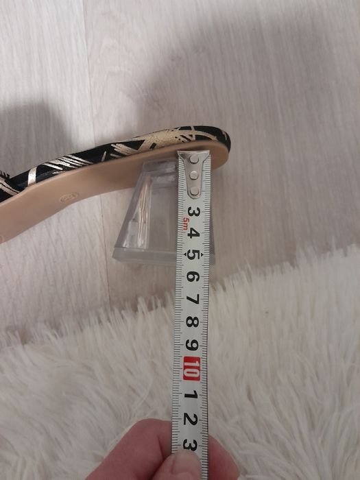 Туфли-шлёпанцы..