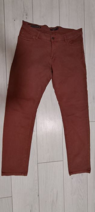 Продаж чоловічих брюк