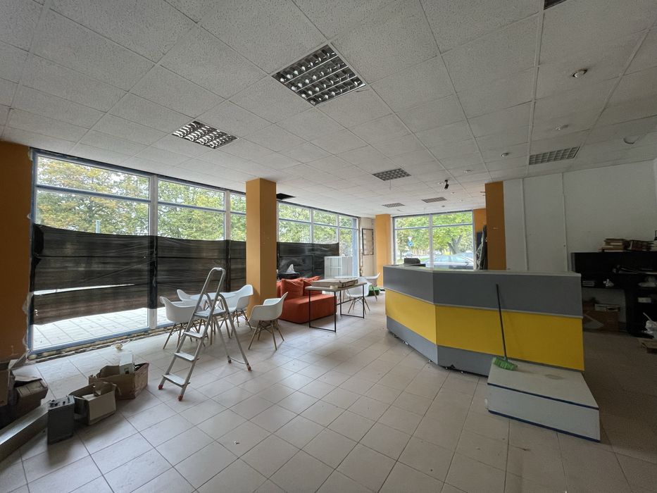 Оренда фасаду на Володимира Великого навпроти ЖК Америка (кол. Капро)