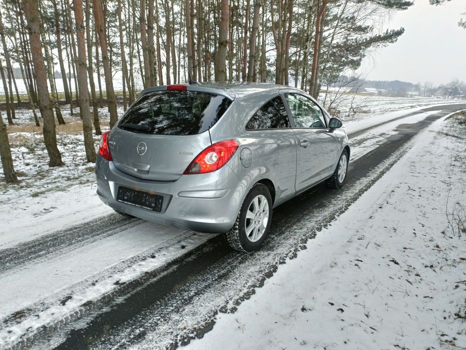 Opel Corsa D 2011