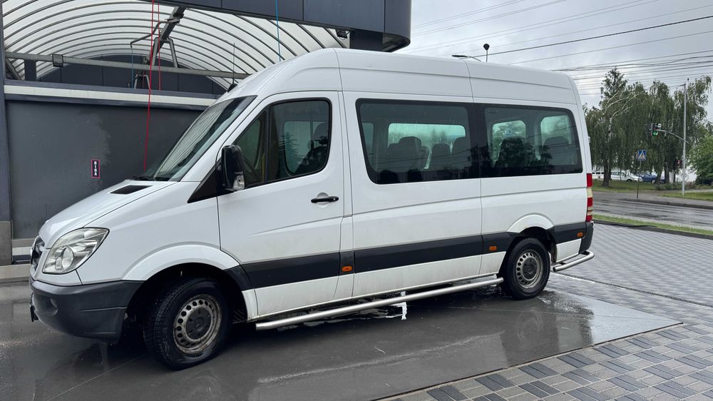 Бус Mercedes-Benz Sprinter 2010