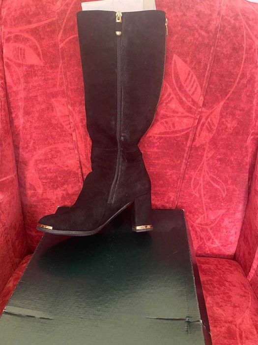 замшевые сапоги Viko