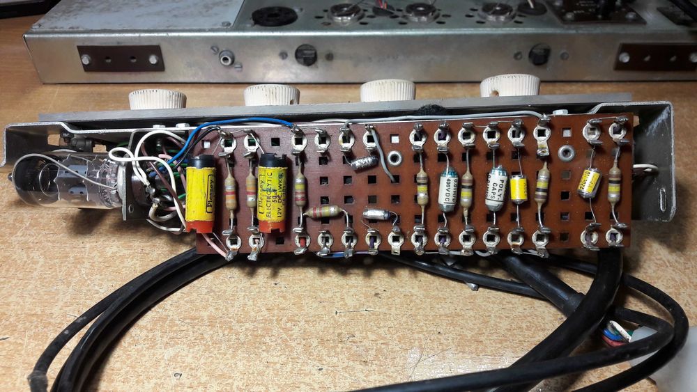Wzmacniacz lampowy Dynatron Mazurka 2xECL82 Mullard -projekt