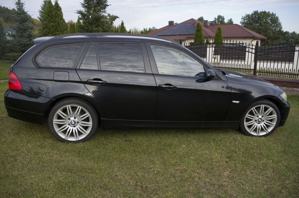 BMW E91 318d 122KM