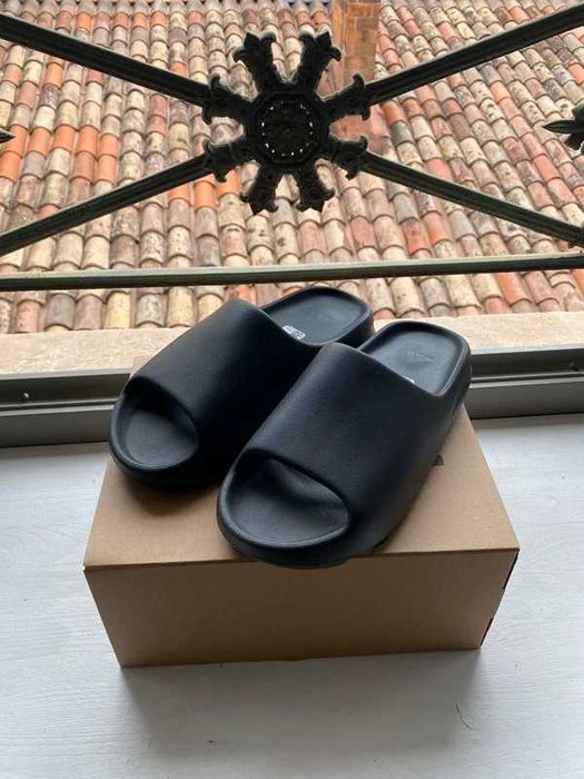adidas Yeezy Slide Onyx R.37