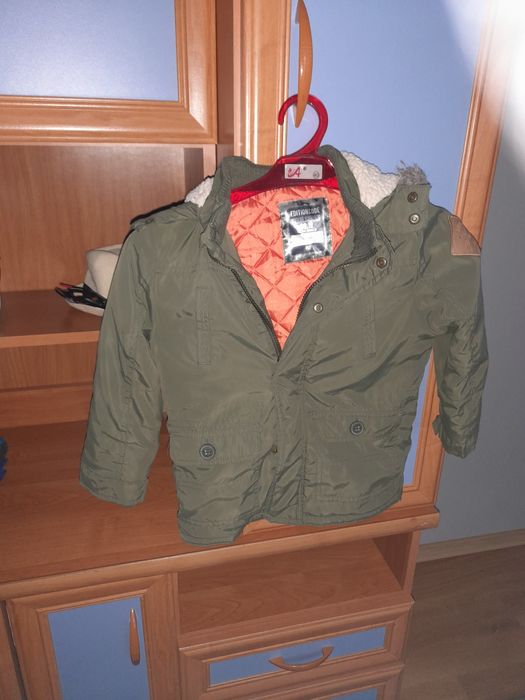 Kurtka rozmiar 5/6 lat