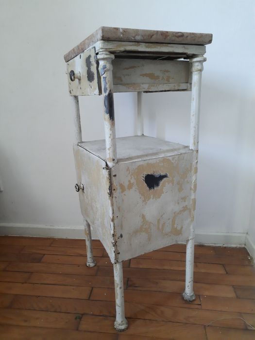 Movel em ferro anos 30/40