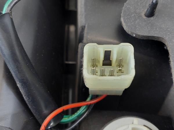 Farolim esquerdo HYUNDAI Accent I Sedan (X3)