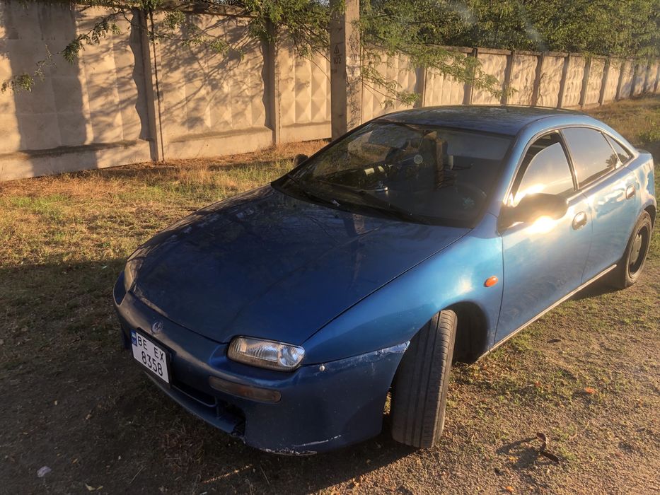 Продам Мазду 323f