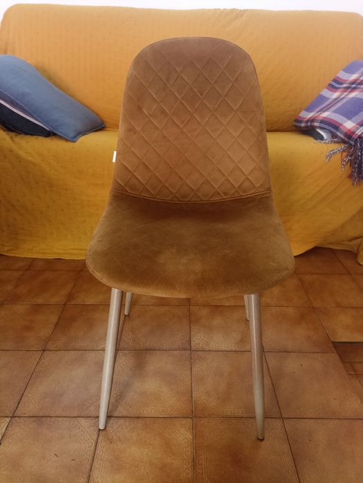 Vendo duas  Cadeiras Kasa
