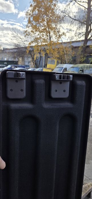 Полиця задня Рено Трафік пасажир оригінал