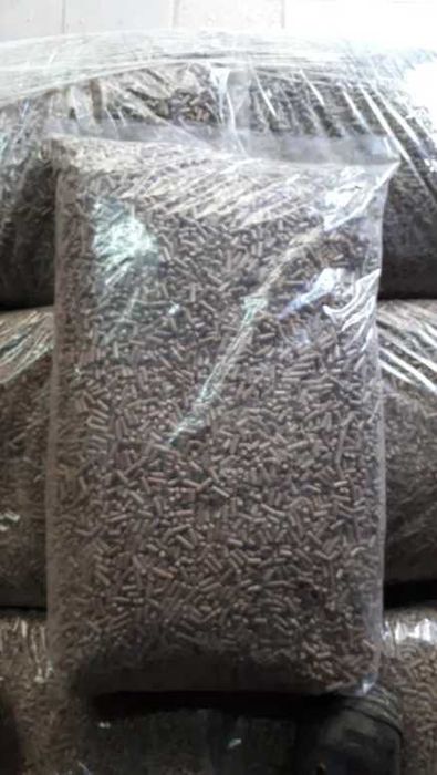 DOSTĘPNY Czysty pellet pelet liściasty - producent - opał