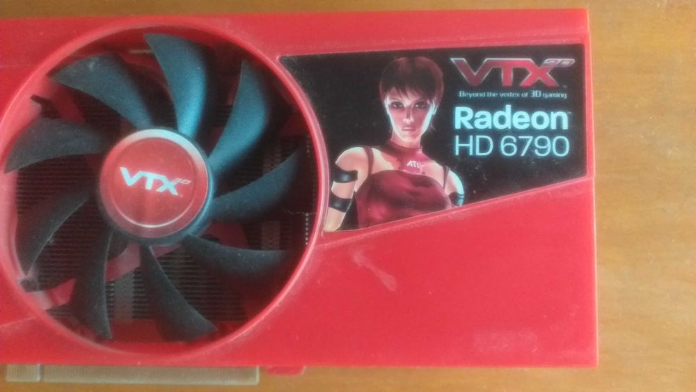 画材5点 Karta graficzna Radeon HD 6790 plus zasilacz 600 W gratis Łódź
