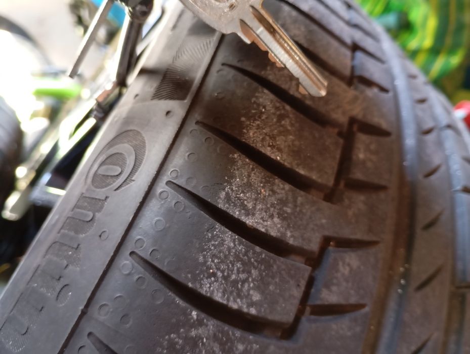 Vendo pneus e jantes para Mercedes