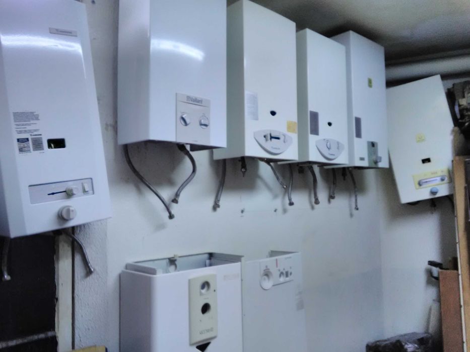 vários esquentadores ,normais ,automáticos e ventilados .alguns novos