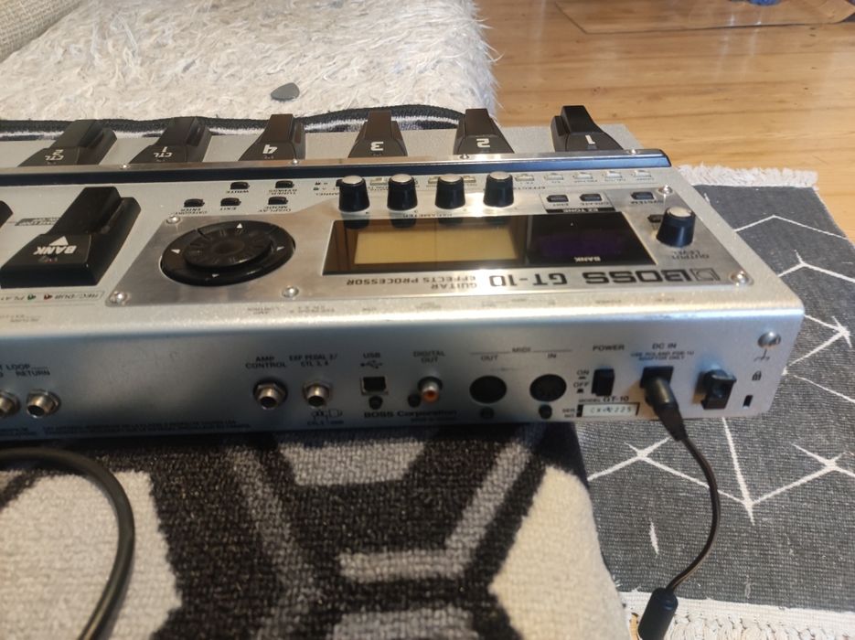 Dla Ciebie wszystko - boss gt 10 - w kategorii Instrumenty