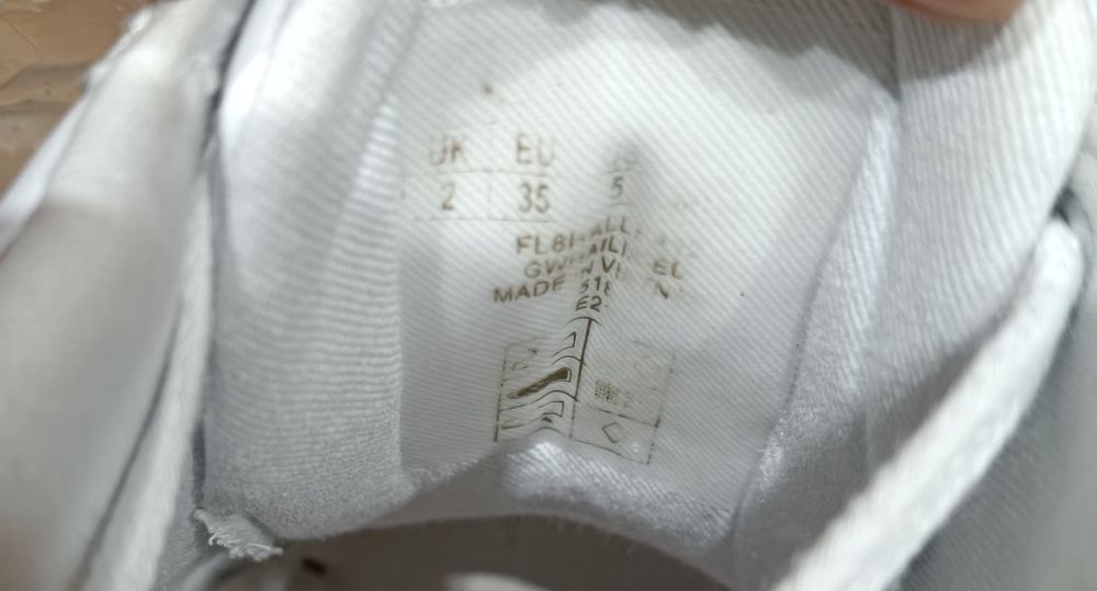 Buty Guess Sneakersy