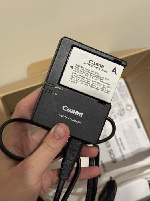 Canon EOS 650D kit (18-55mm) DC EF-S