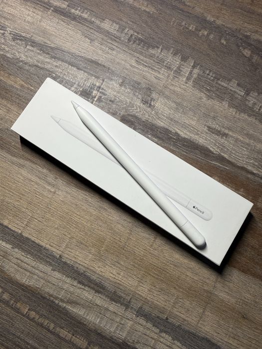 IPad 10 Gen 2025 com teclado e apple pencil