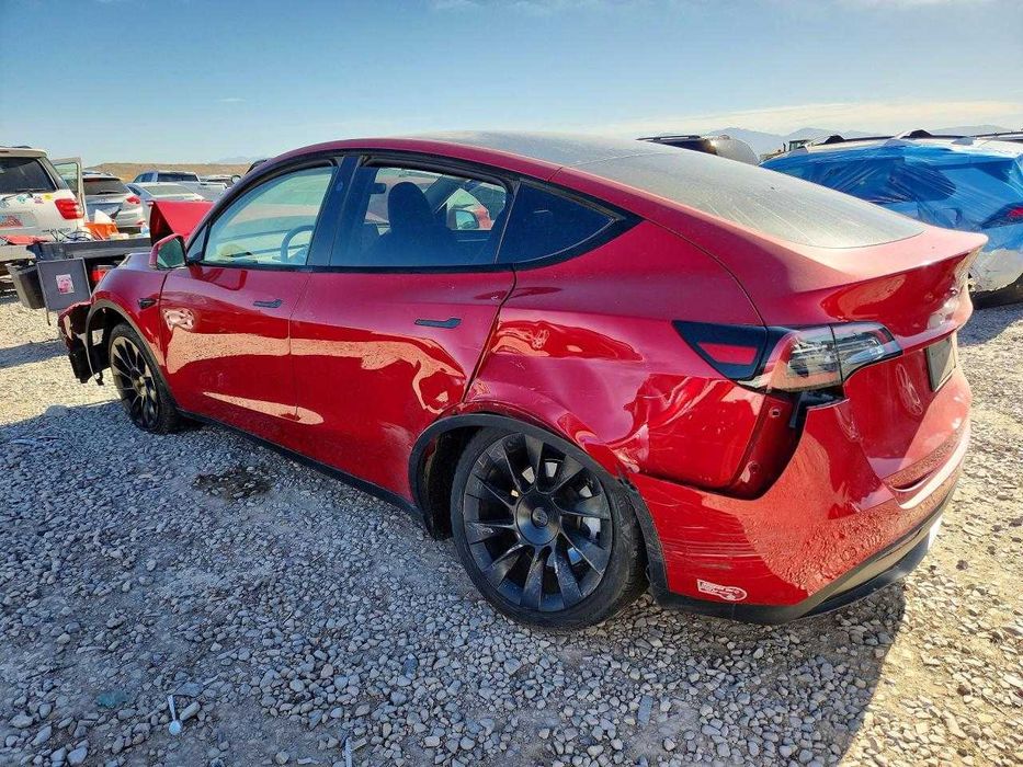 Tesla model y 2023 long range