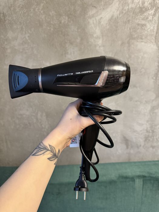 Фен rowenta&carllagerfeld