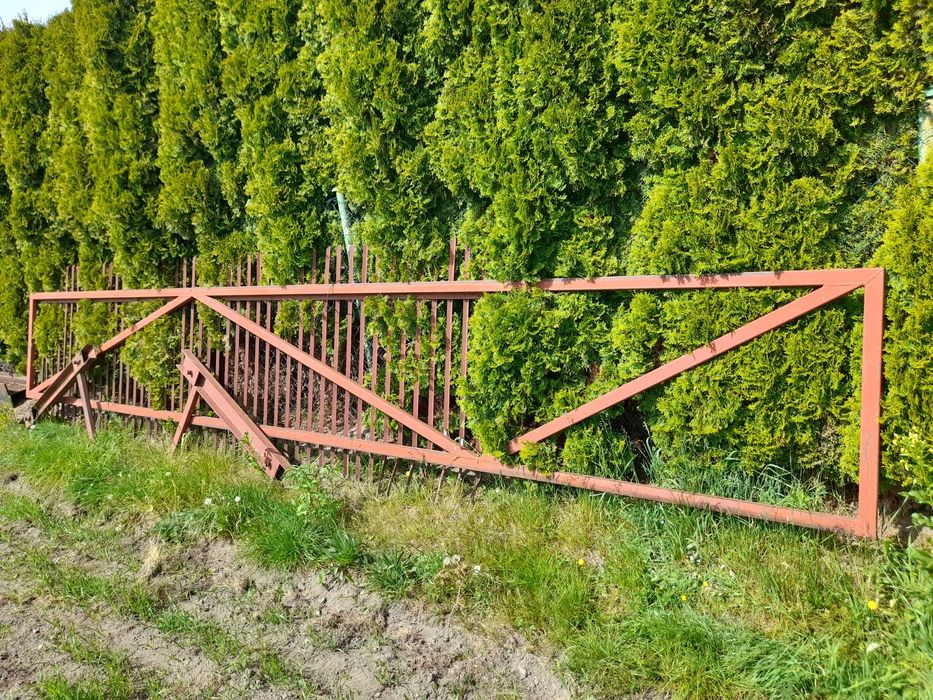 Brama 7m  stal i inne