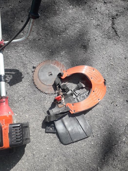 Продам бензиновую газонокосилку