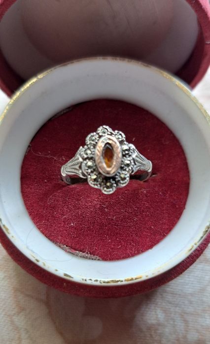 Aneis vintage em prata e ouro.