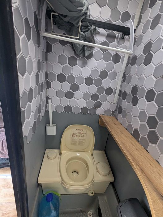 Hobby 430 КАРАВАН КЕМПЕР АВТОбудинок на 4 персони обмін