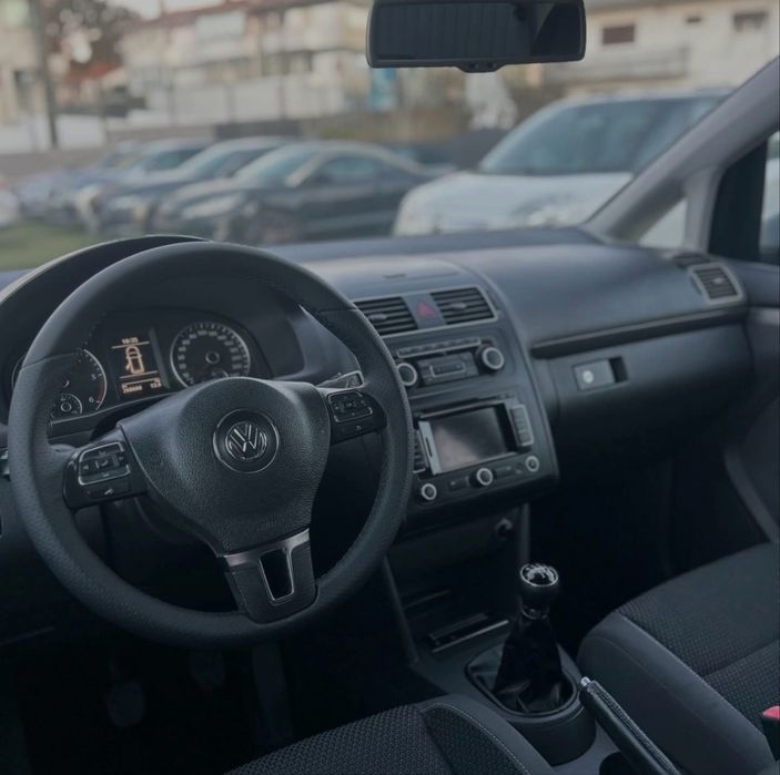 VW Touran 1.6 TDI BlueMotion 2012  7 Lugares