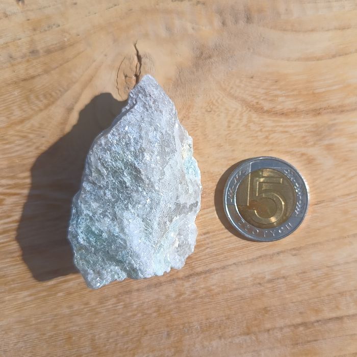 Awenturyn zielony z Brazylii surowy piękny połysk 37 gram