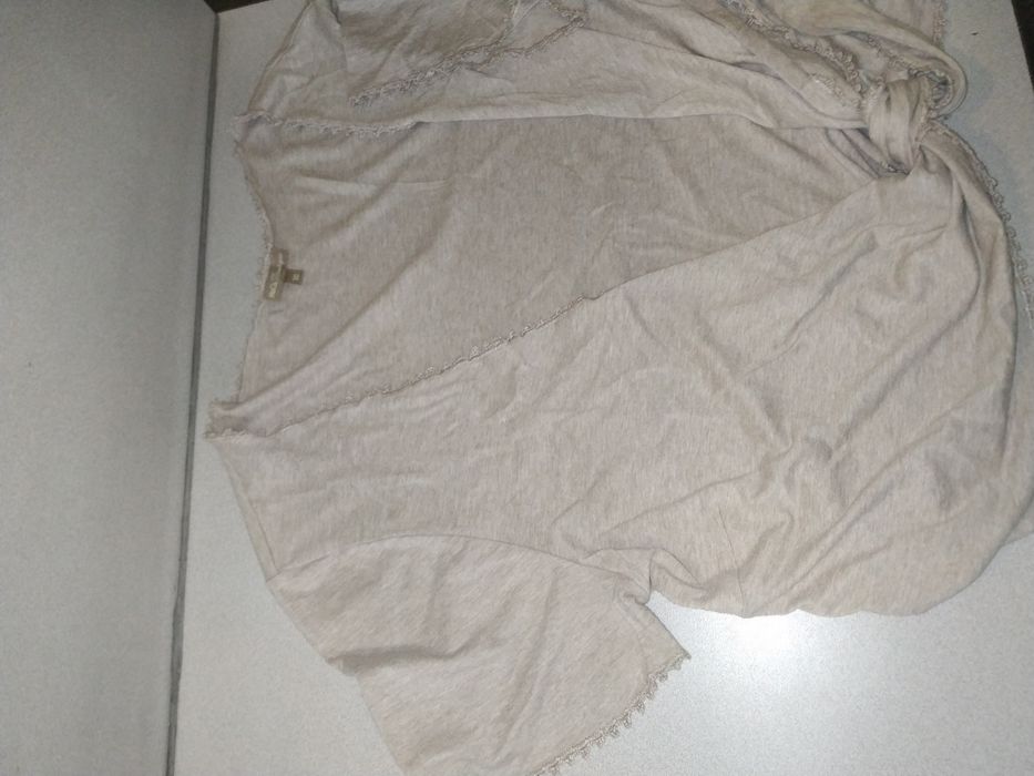 Narzuta wiązana beżowa wiskoza