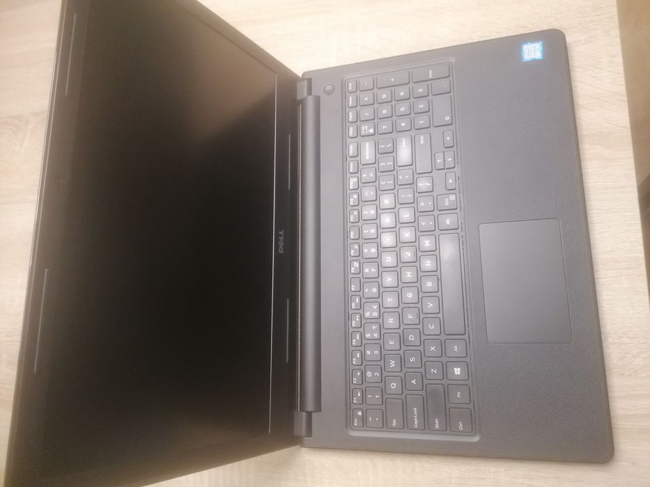 Laptop Dell Inspiron 3567 i3